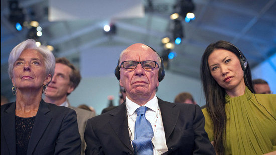 File photo of Rupert Murdoch, chairman and CEO of News Corporation, and his wife Wendi Deng. [Youth.cn]